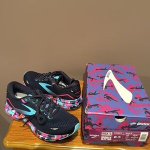 NEW Brooks Ghost 15 Women’s 8.5 B / Medium Empower Her Running Shoes Blue Pink